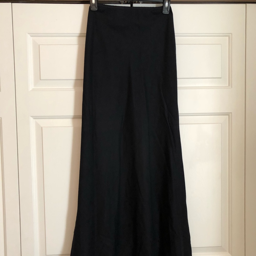 Banana Republic long black skirt